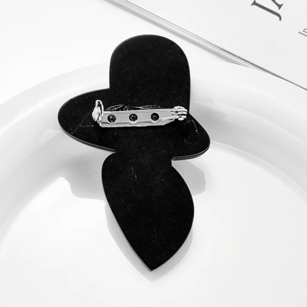 Vintage era lady with hat acrylic brooch.NWT - Picture 3 of 4